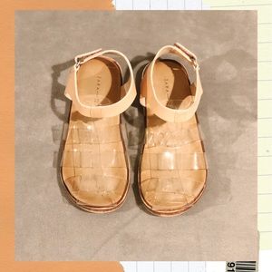 SOLD - Contrasting Fisherman Sandals